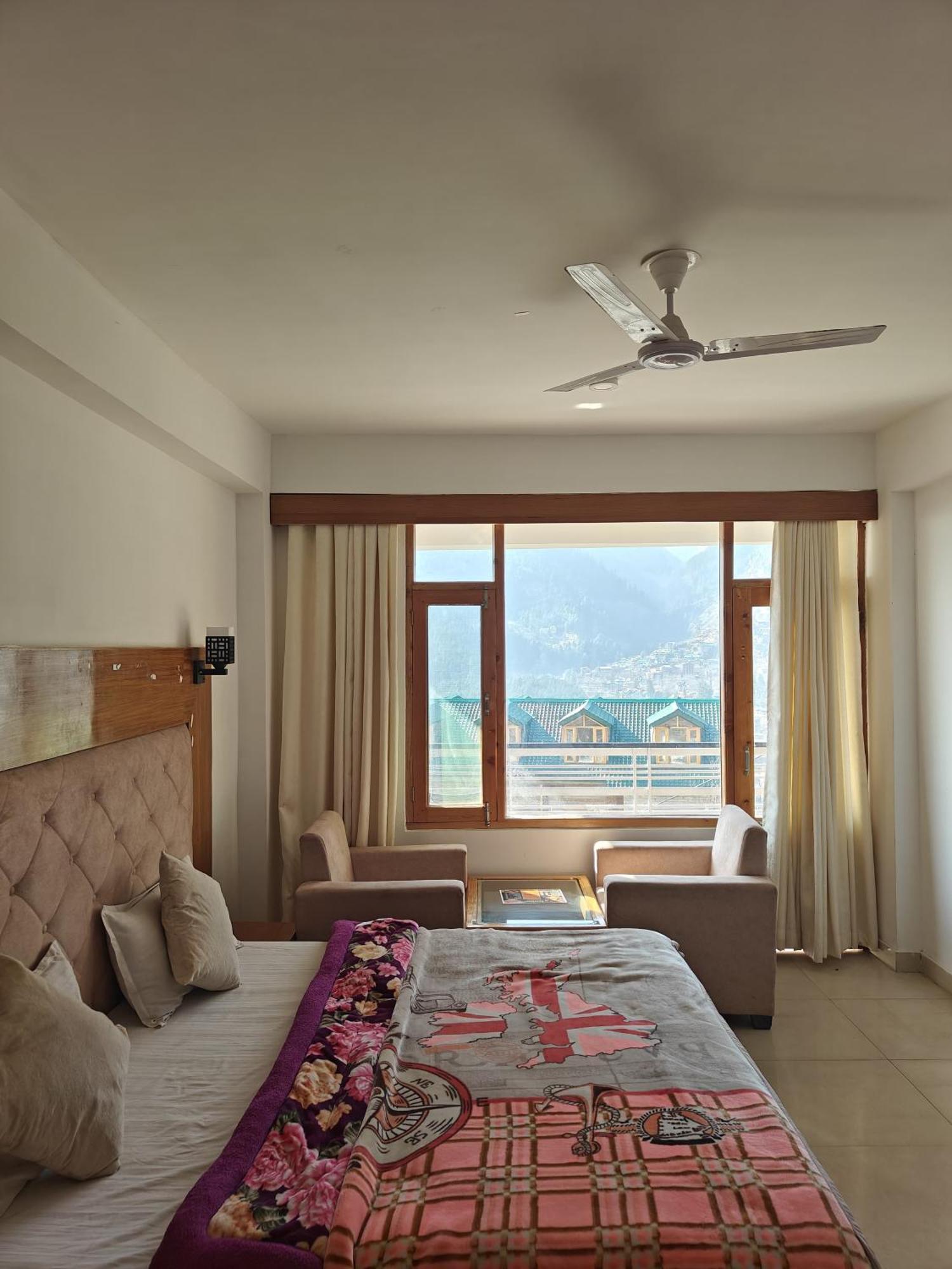 Santosh Cafe & Rooms Amritsar Exteriör bild